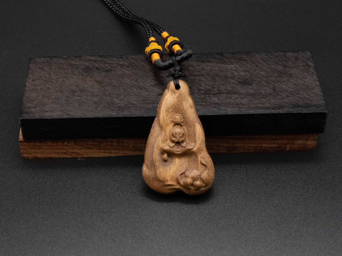 wood carving,Buddhism pendant,meditation,Avalokiteshvara pendant,guanyin necklace,,carve pendant,,meaning peace of mind, kindness